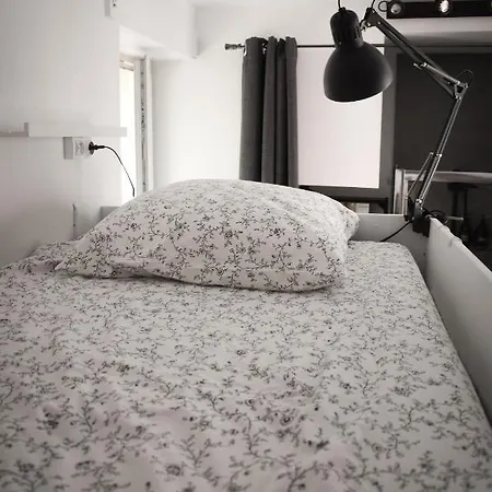 Appartement Le 8 - Mini studio au Jardin de Ville *